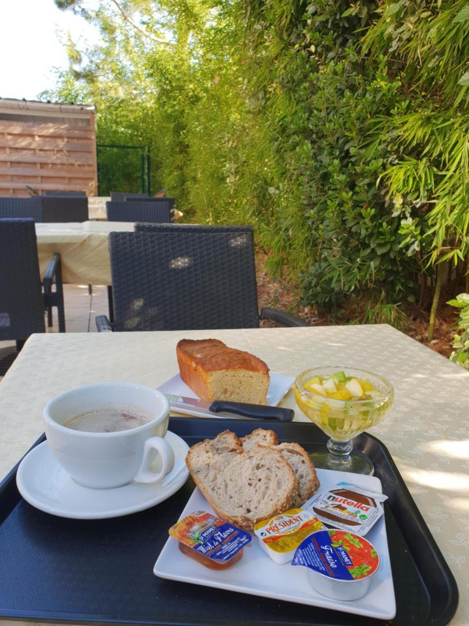 Brit Hotel Du Moulin De La Pioline - La Table A Fromages Aix-en-Provence Zewnętrze zdjęcie